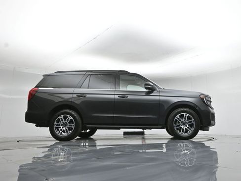 Used 2025 Ford Expedition Active image 53