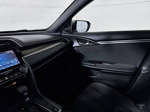 Used 2018 Honda Civic EX image 24