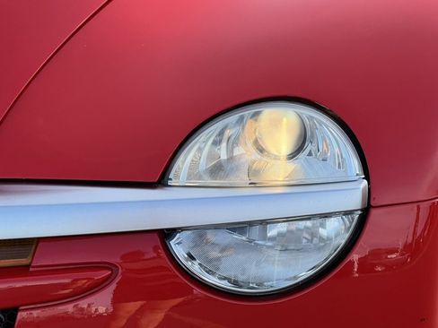 Used 2004 Chevrolet SSR w/ Preferred Equipment Group image 28