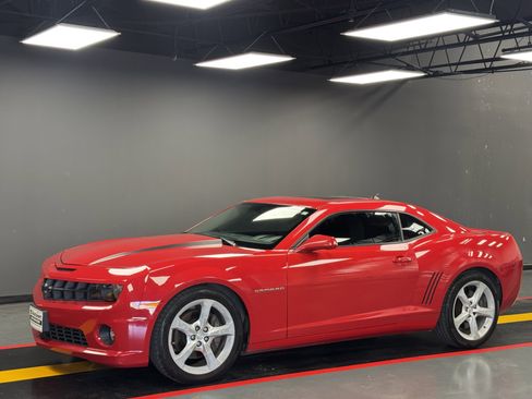 Used 2013 Chevrolet Camaro SS RWD image 1