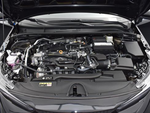 Used 2025 Toyota Corolla LE FWD image 24