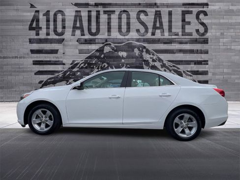 Used 2016 Chevrolet Malibu LT image 7