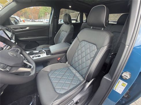 New 2026 Volkswagen Atlas Cross Sport SEL Premium R-Line image 14