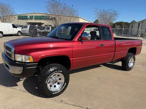 Used 1997 Dodge Ram 2500 Truck 4x4 Club Cab image 1