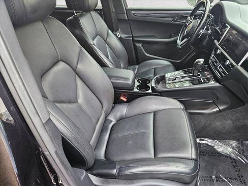 Used 2023 Porsche Macan S AWD/4WD image 20