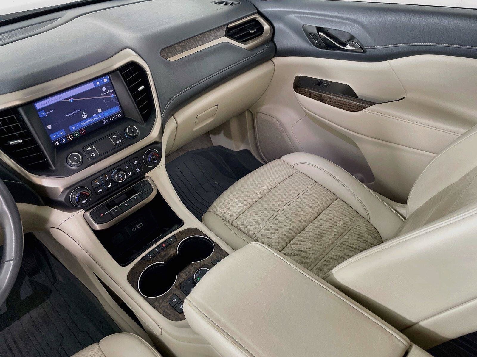 Used 2021 GMC Acadia Denali w/ Denali Technology Package FWD image 28
