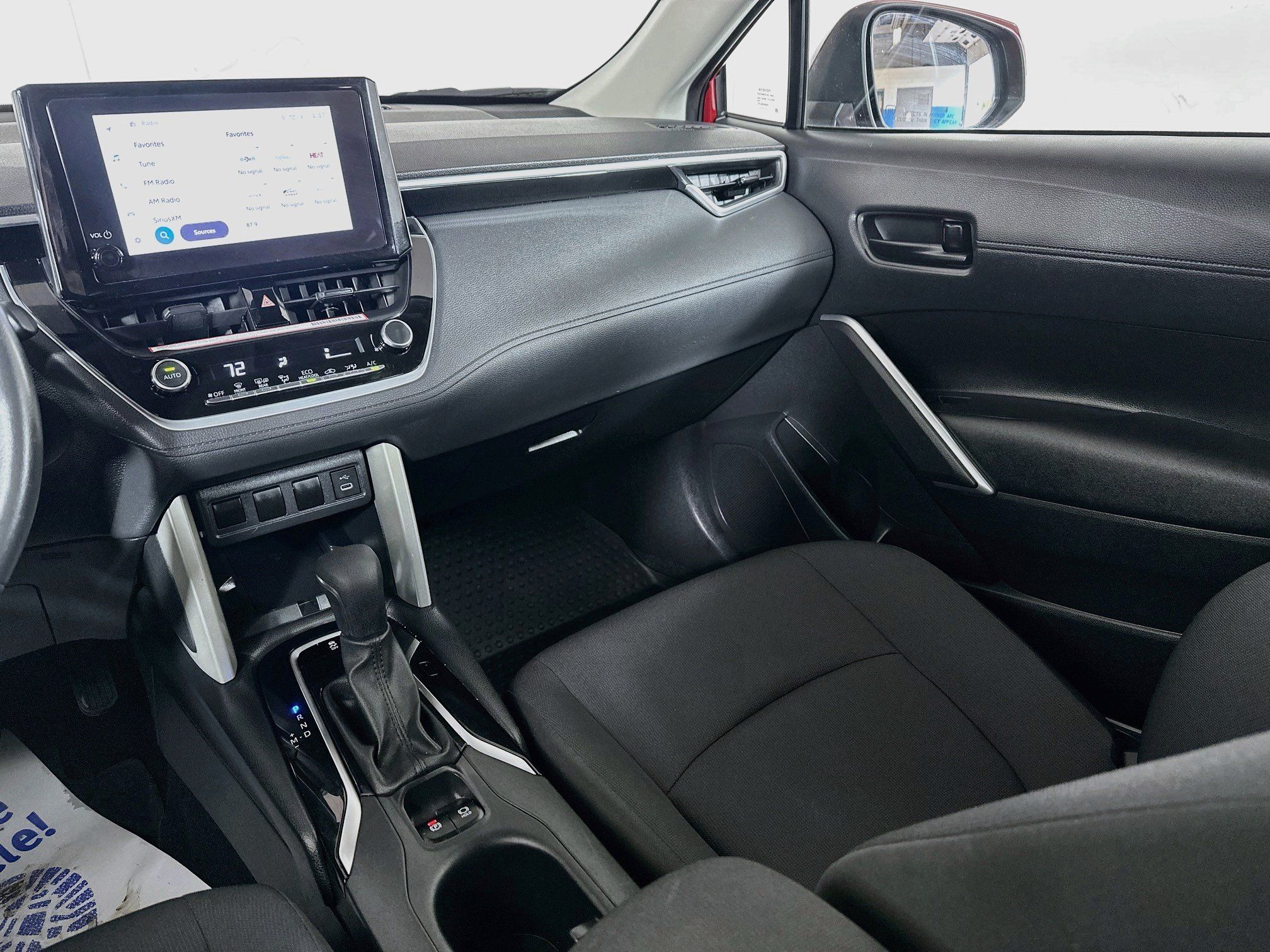 Certified 2024 Toyota Corolla Cross LE w/ Moonroof Package AWD/4WD image 22
