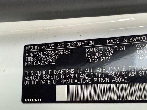 Certified 2023 Volvo XC60 B5 Plus image 23