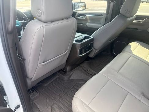 Used 2024 GMC Sierra 1500 SLT w/ SLT Premium Plus Package AWD/4WD image 21