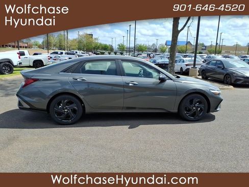 New 2026 Hyundai Elantra SEL Sport Premium FWD image 6