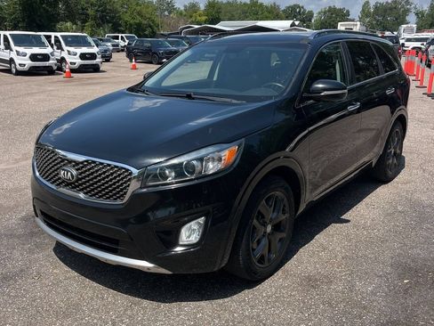 Used 2017 Kia Sorento SX FWD image 2