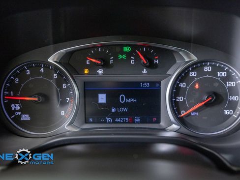 Used 2023 GMC Acadia AT4 w/ LPO, Floor Liner Package AWD/4WD image 16
