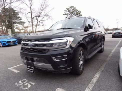 Certified 2024 Ford Expedition Limited image 1