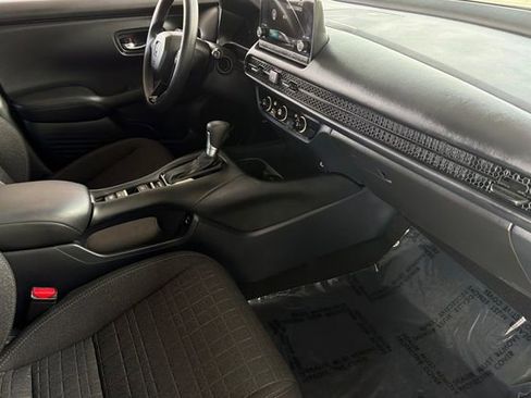 Certified 2025 Honda HR-V LX image 20