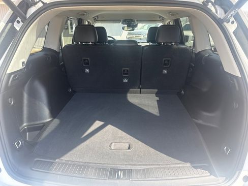 Used 2023 Jeep Grand Cherokee Limited image 14