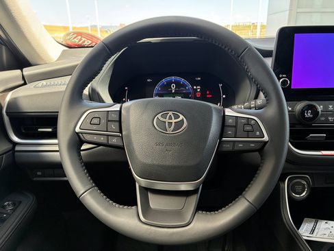 New 2026 Toyota Grand Highlander XLE image 17