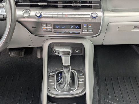 Used 2024 Hyundai Kona SEL FWD image 19