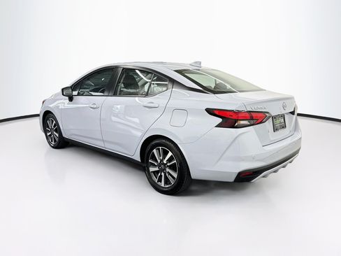 Used 2024 Nissan Versa SV FWD image 5
