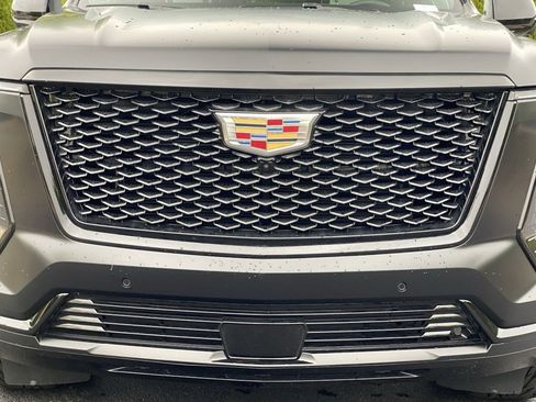 Used 2026 Cadillac Escalade Platinum Sport AWD/4WD image 39