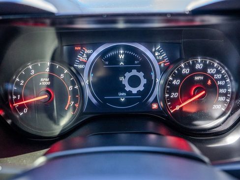 Used 2019 Chevrolet Camaro SS image 19