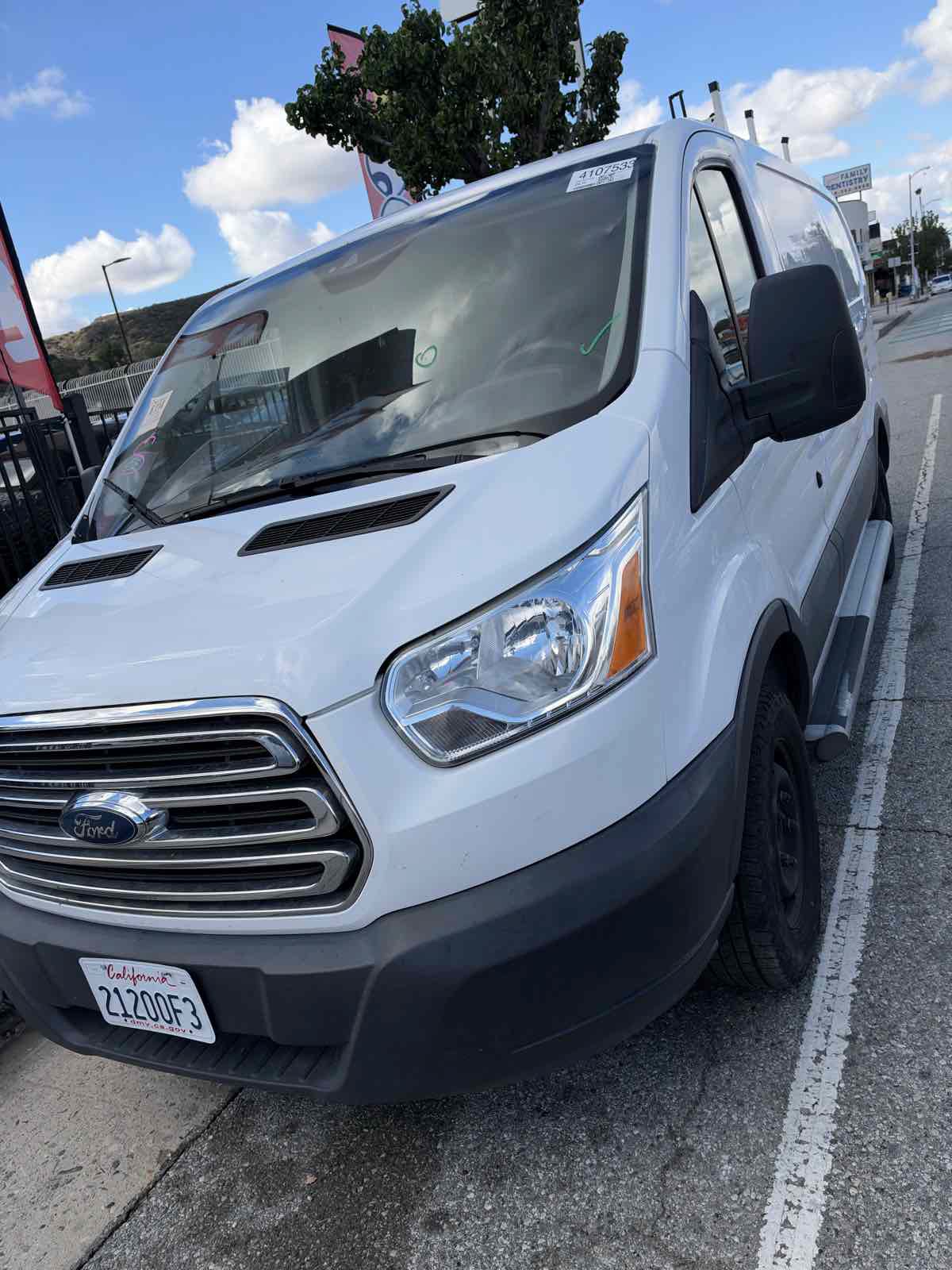 Used 2019 Ford Transit 250 130 Low Roof w/ Exterior Upgrade Package RWD image 1