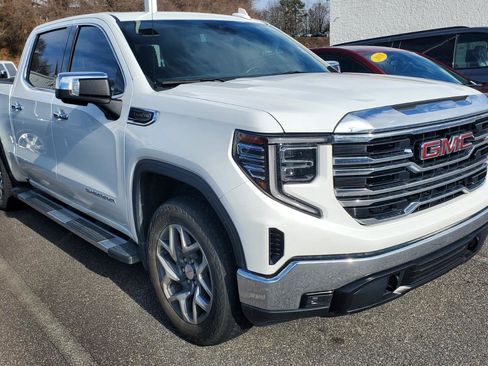 Used 2023 GMC Sierra 1500 SLT w/ SLT Premium Package image 2