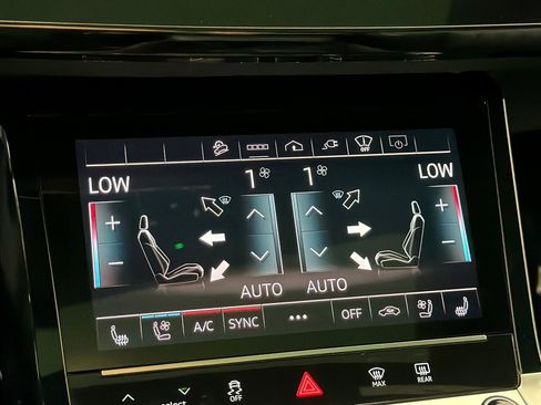 Certified 2023 Audi e-tron Chronos image 20