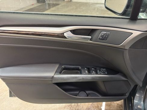 Used 2015 Ford Fusion SE w/ Equipment Group 202A image 13