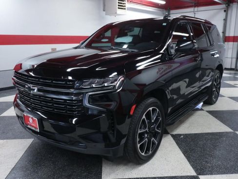 Used 2022 Chevrolet Tahoe RST w/ Luxury Package RWD image 5