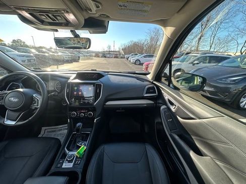 Used 2023 Subaru Forester Limited image 30