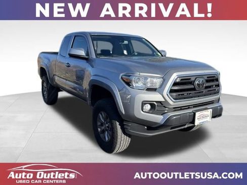 Used 2019 Toyota Tacoma SR5 image 1