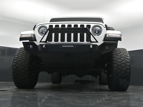Used 2020 Jeep Gladiator Sport w/ Quick Order Package 24S AWD/4WD image 27