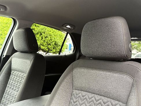Used 2023 Chevrolet Equinox LT FWD image 18