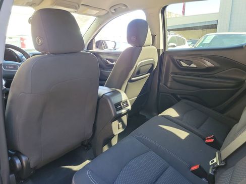 Used 2023 GMC Terrain SLE w/ Elevation Edition image 13