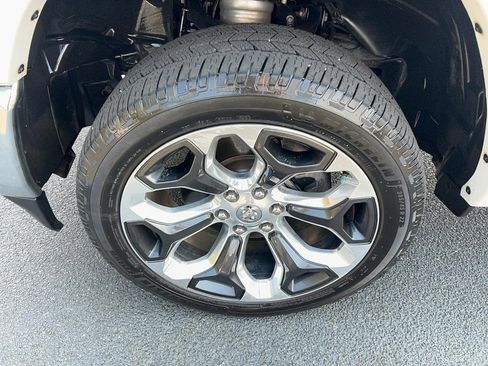 Used 2021 RAM 1500 Limited image 9
