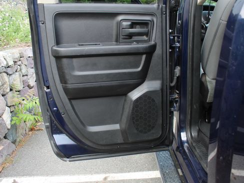 Used 2015 RAM 1500 Express AWD/4WD image 14