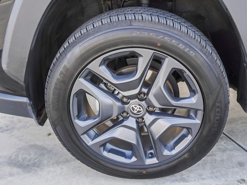 Used 2024 Toyota RAV4 Adventure image 12