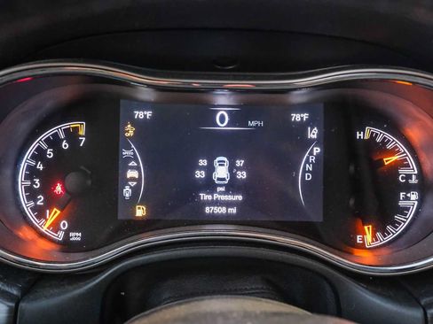 Used 2021 Jeep Grand Cherokee Limited AWD/4WD image 24