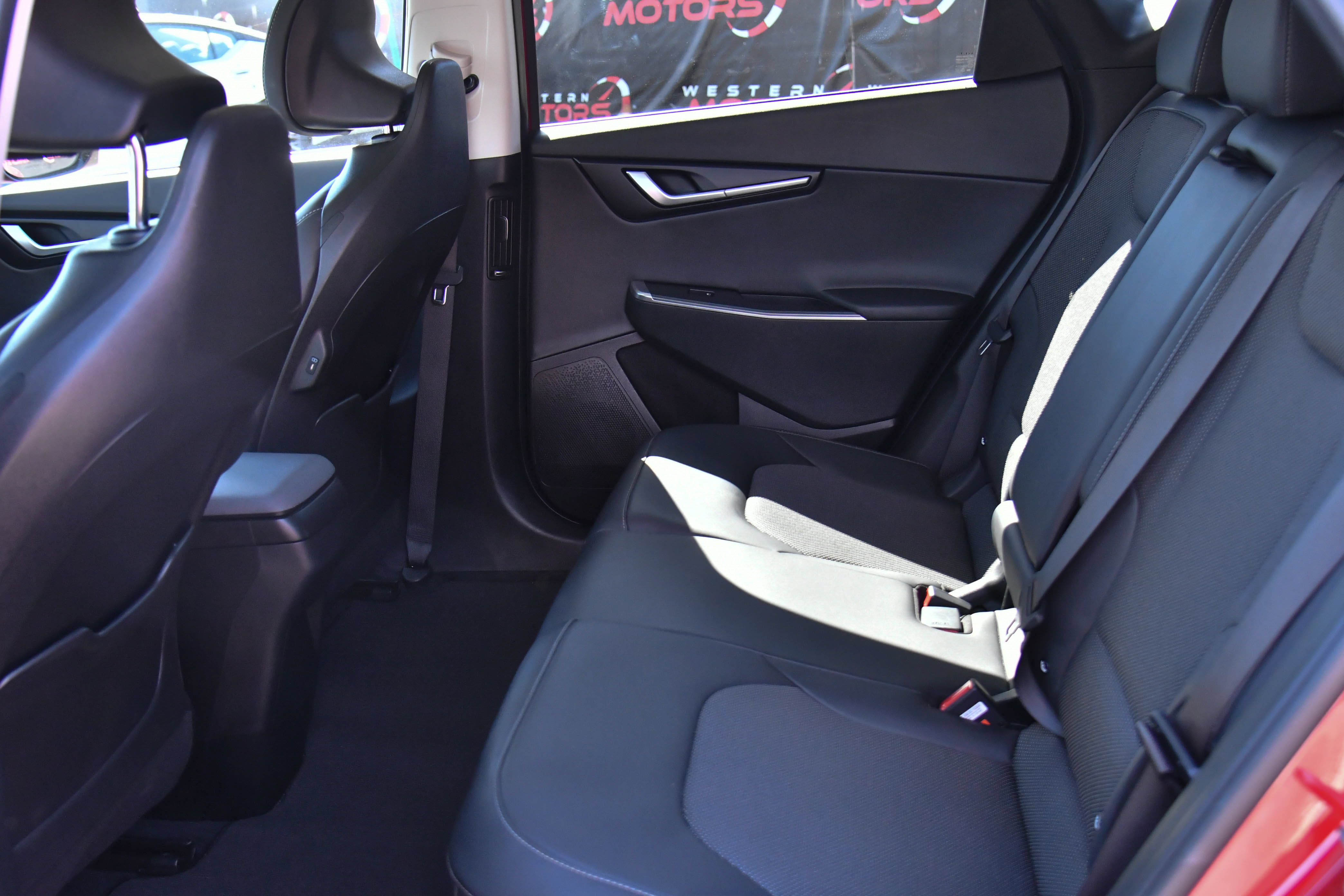 Used 2024 Kia EV6 Light AWD/4WD image 40