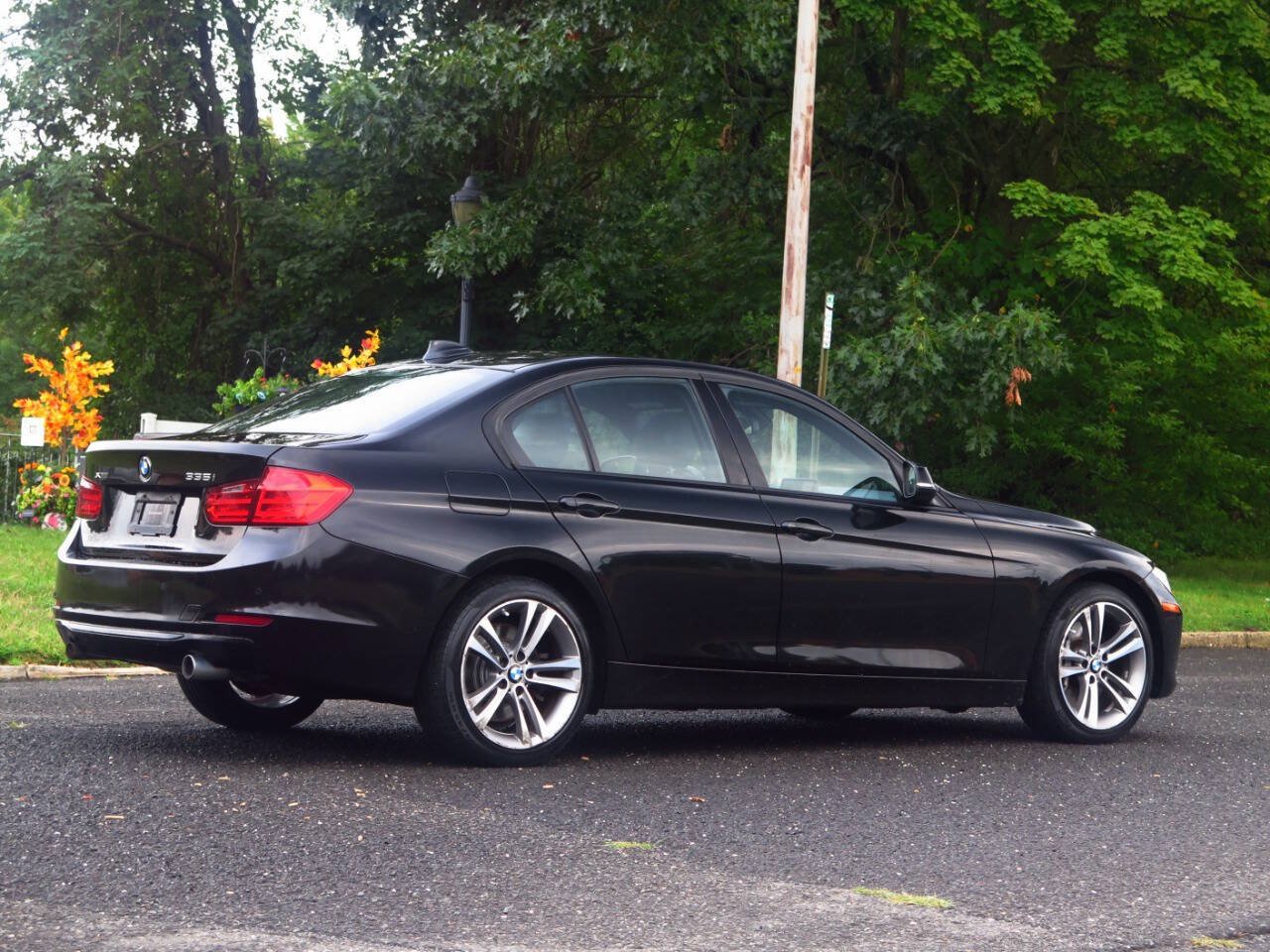 Used 2014 BMW 335i xDrive Sedan AWD/4WD image 4