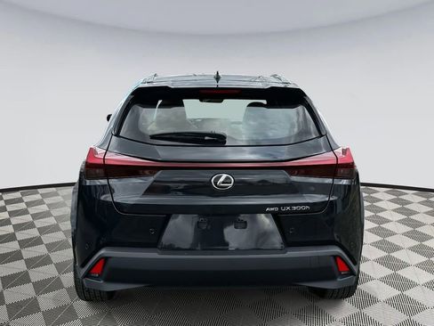Used 2025 Lexus UX 300h AWD image 3