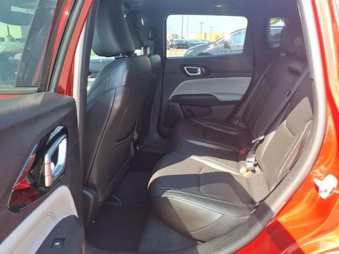 Used 2025 Jeep Compass Limited AWD/4WD image 13