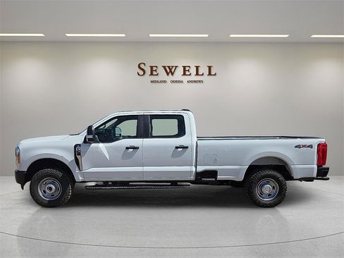 New 2025 Ford F250 XL w/ 360-Degree Camera Package image 2