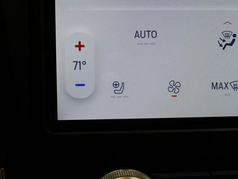 Certified 2022 Ford Edge SEL w/ Convenience Package image 2