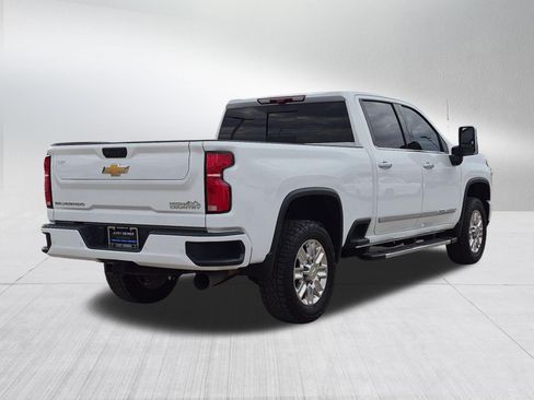 Certified 2024 Chevrolet Silverado 2500 High Country w/ High Country Premium Package AWD/4WD image 6