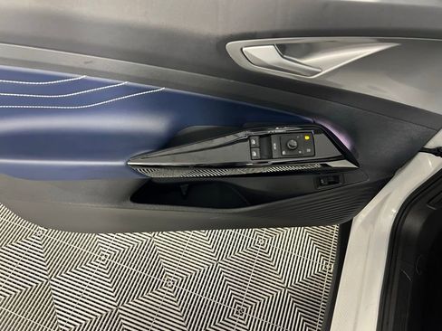 Used 2024 Volkswagen ID.4 Pro S image 26