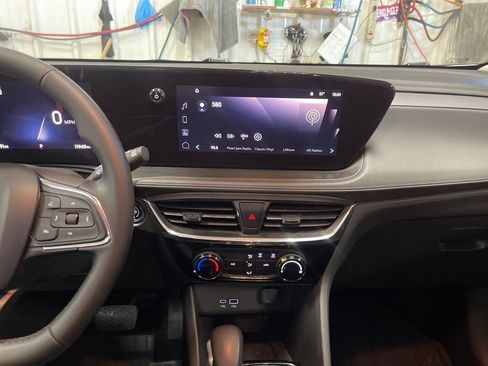 Used 2024 Buick Encore GX Sport Touring AWD/4WD image 19