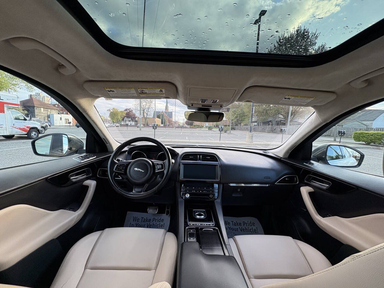 Used 2019 Jaguar F-PACE AWD/4WD image 23