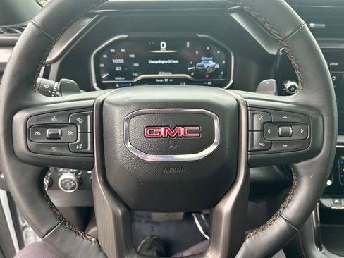 Used 2025 GMC Sierra 1500 AT4 w/ AT4 Premium Package AWD/4WD image 32