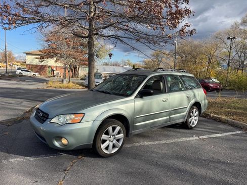 Used 2006 Subaru Outback 2.5i Special Edition image 2